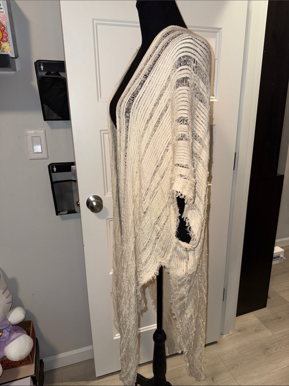 Vince Camuto Cream Open-Front Fringe Kimono Duster O/S - Picture 4 of 12
